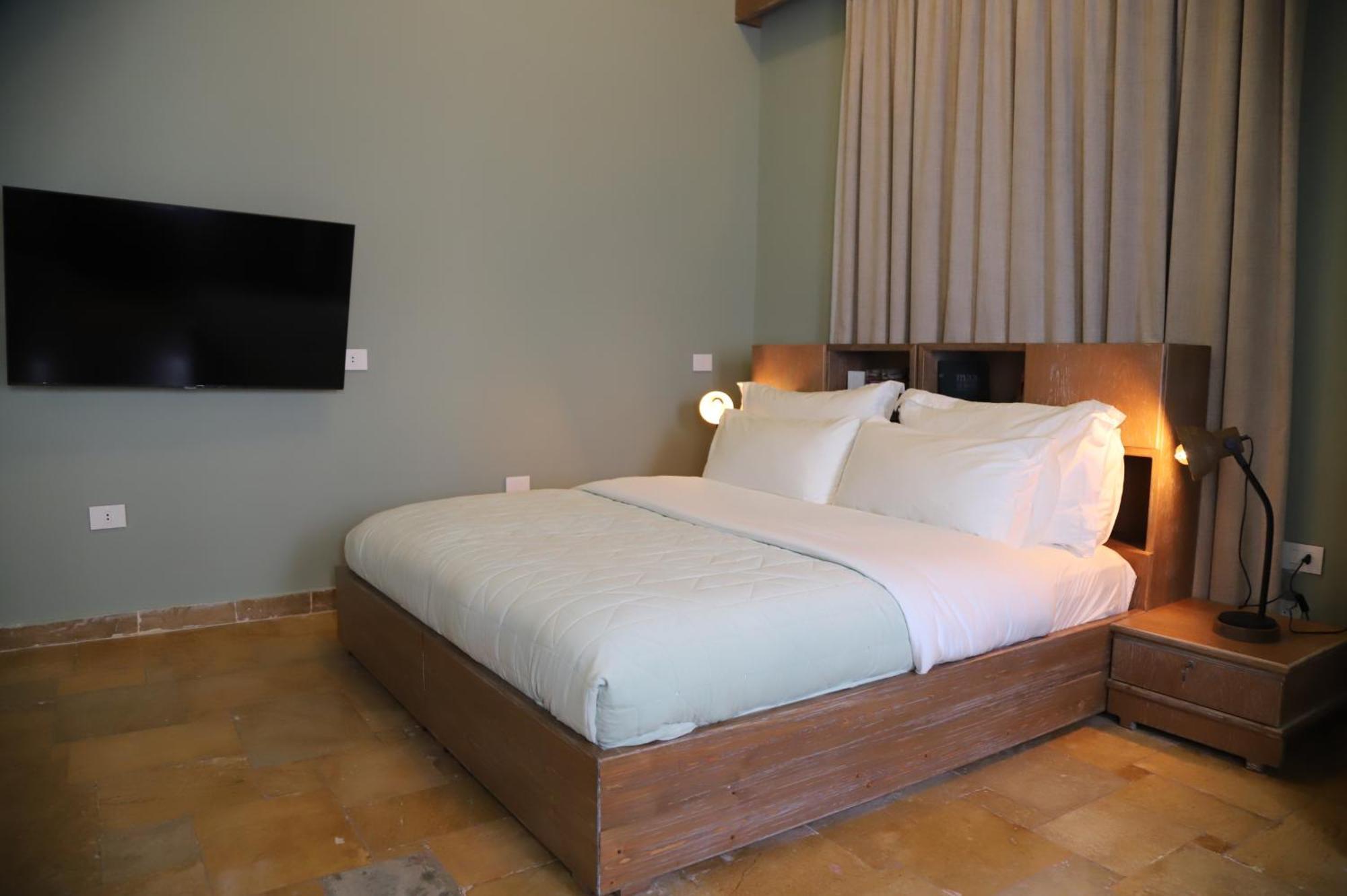 Hotel Lost Gemmayzeh Бейрут Экстерьер фото
