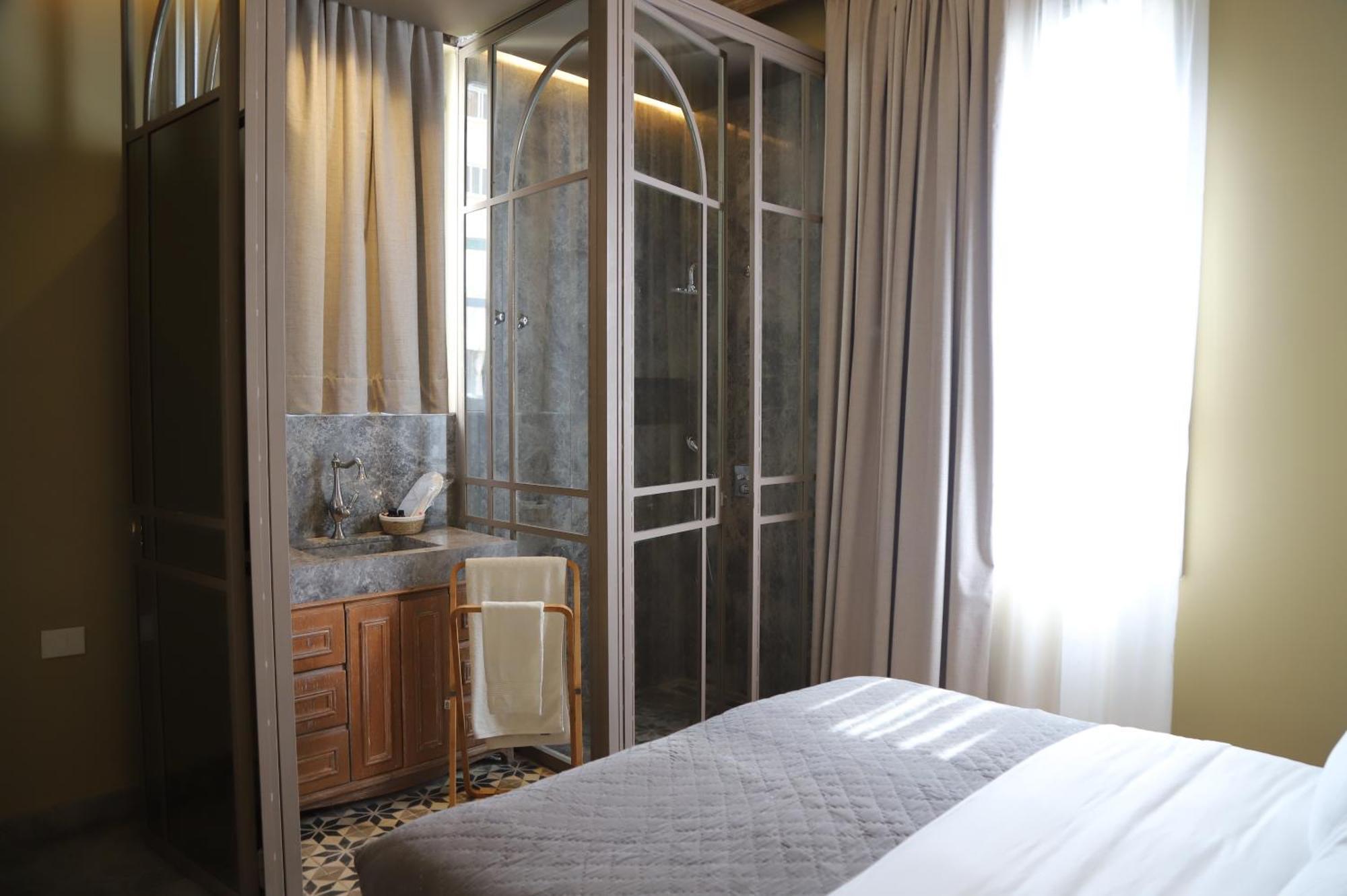 Hotel Lost Gemmayzeh Бейрут Экстерьер фото