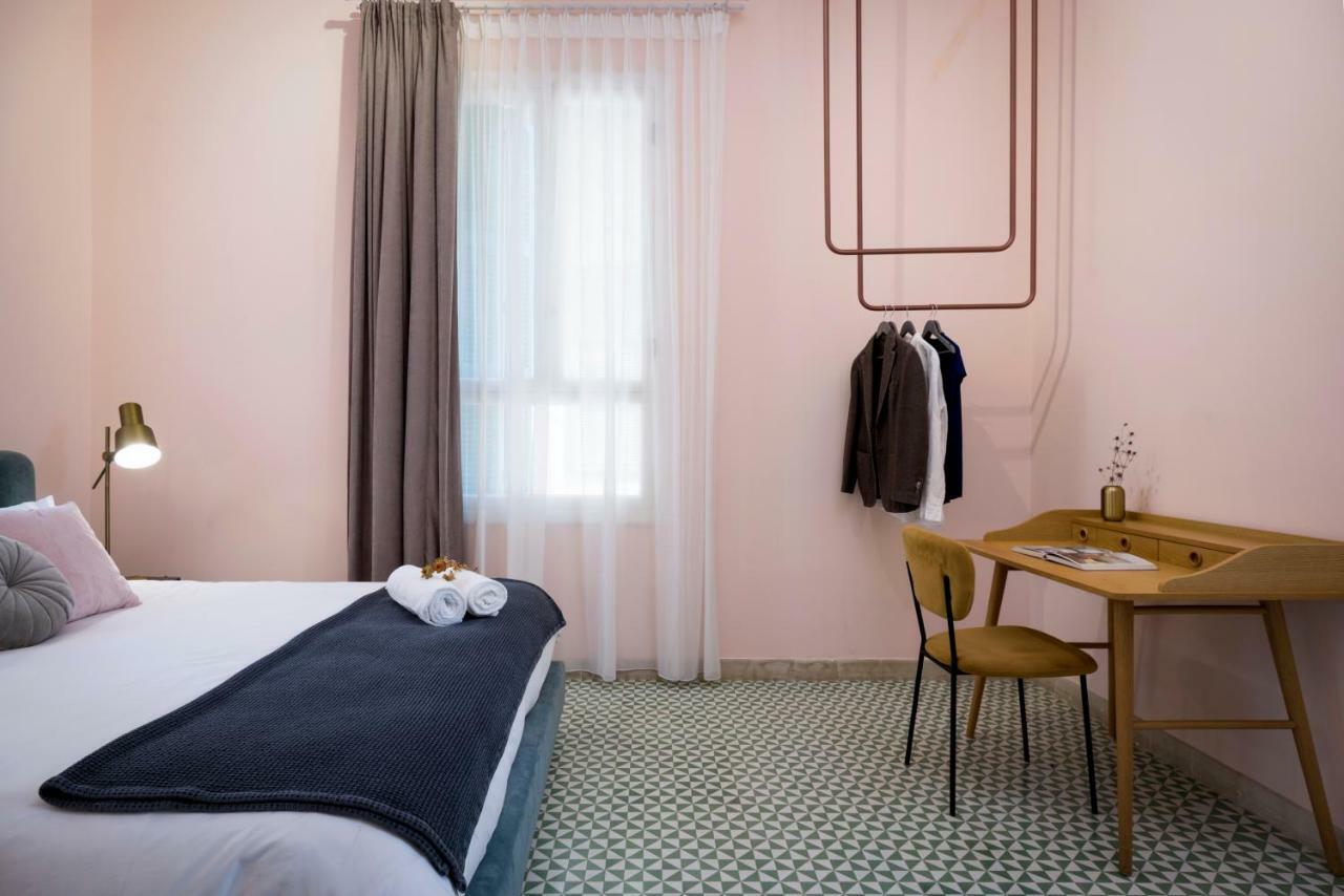 Hotel Lost Gemmayzeh Бейрут Экстерьер фото