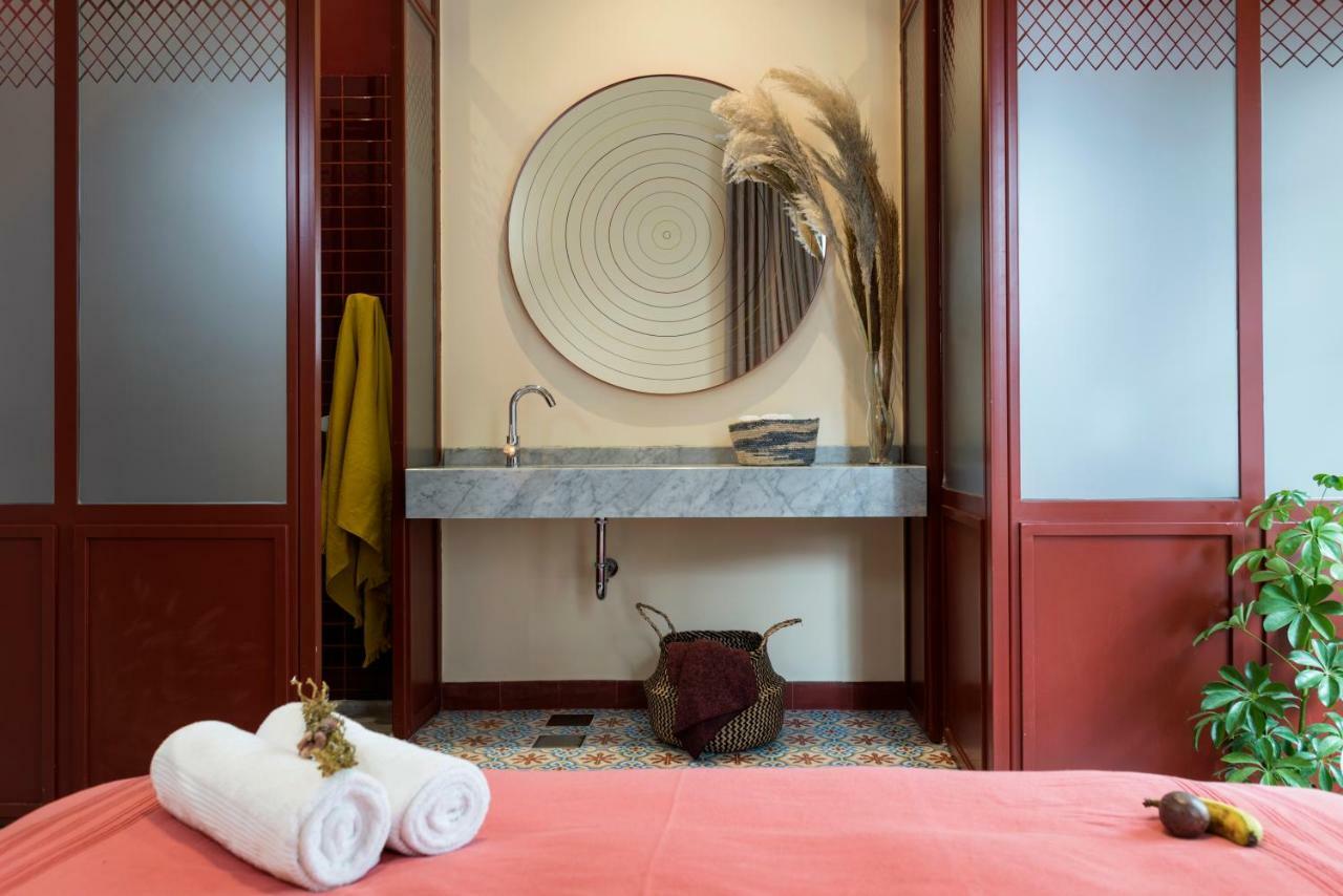 Hotel Lost Gemmayzeh Бейрут Экстерьер фото